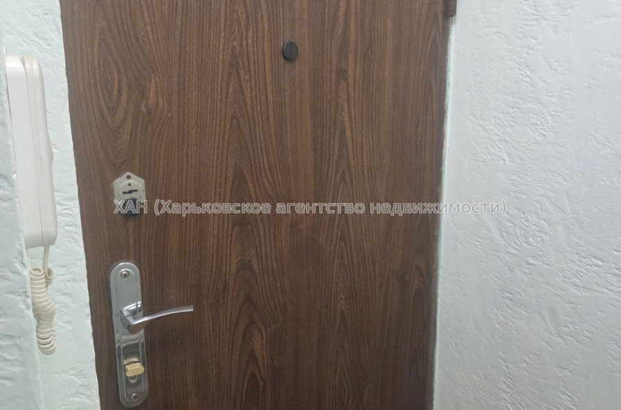 Продам квартиру, 23 Августа ул. , 1 кім., 33 м², косметический ремонт 