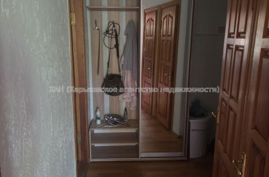 Продам квартиру, 23 Августа ул. , 1 кім., 33 м², косметический ремонт 