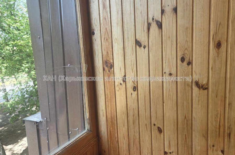 Продам квартиру, 23 Августа ул. , 1 кім., 33 м², косметический ремонт 
