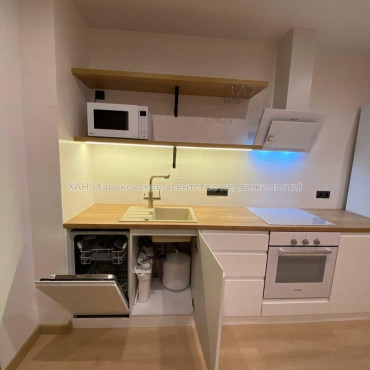 Продам квартиру, Клочковская ул. , 2  ком., 68 м², авторский дизайн 