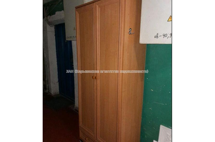 Продам квартиру, Черноморская ул. , 1  ком., 12 м², косметический ремонт 