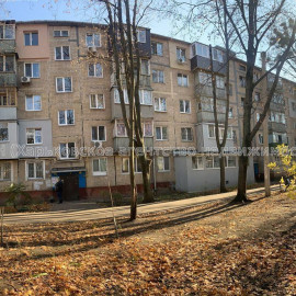 Продам квартиру, Индустриальный просп. , 2  ком., 43.70 м², советский ремонт