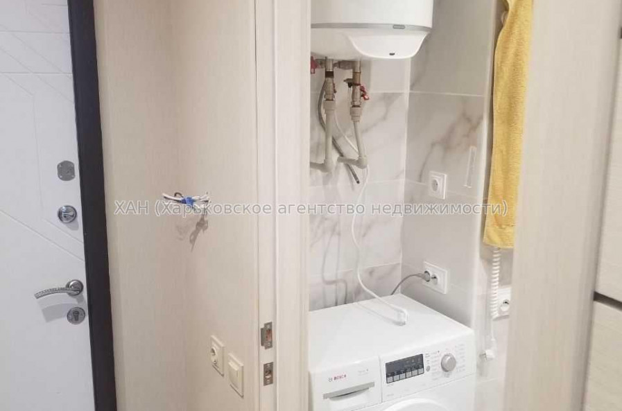 Продам квартиру, Барабашова академика ул. , 1 кім., 35 м², капитальный ремонт 
