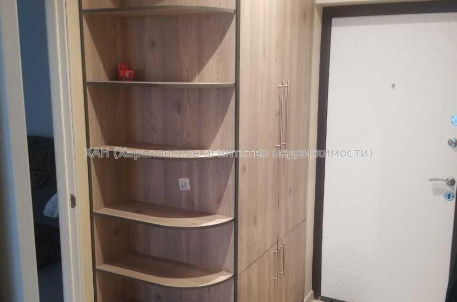 Продам квартиру, Барабашова академика ул. , 1 кім., 35 м², капитальный ремонт 