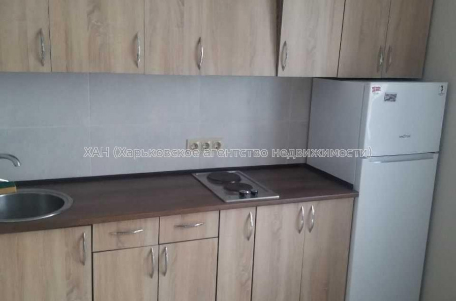 Продам квартиру, Барабашова академика ул. , 1 кім., 35 м², капитальный ремонт 