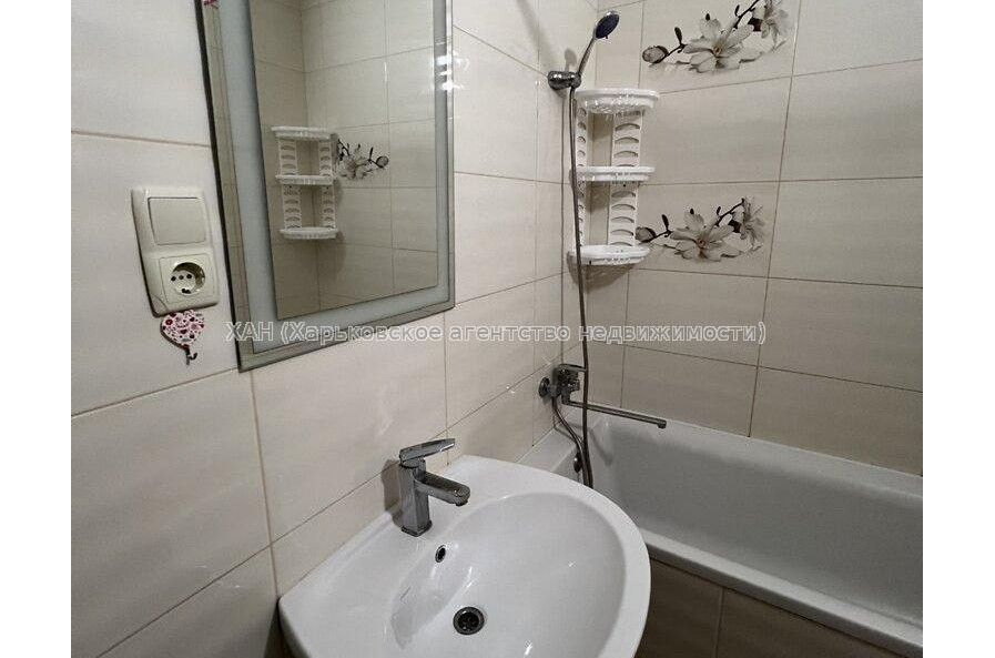 Продам квартиру, Ковалевская ул. , 1 кім., 23.40 м², капитальный ремонт 