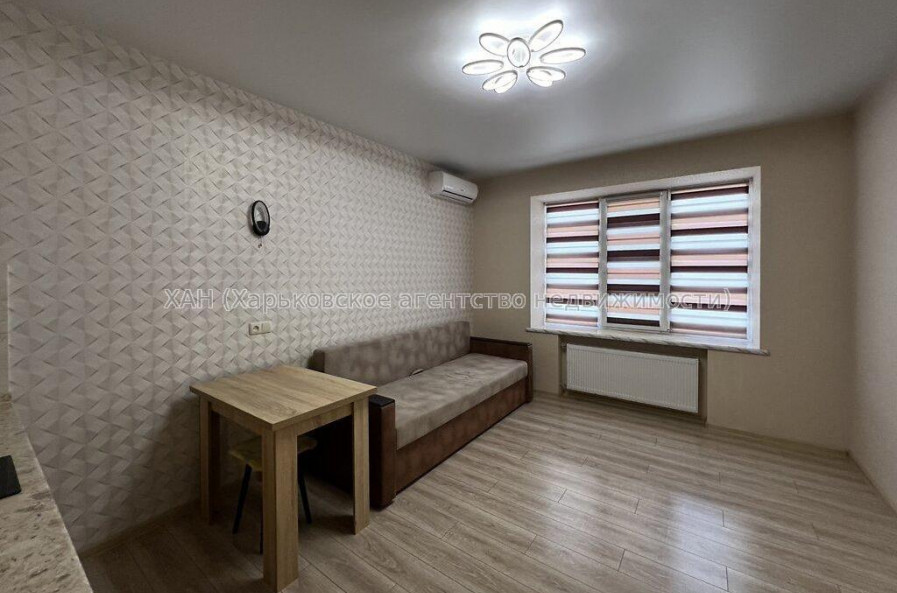 Продам квартиру, Ковалевская ул. , 1 кім., 23.40 м², капитальный ремонт 