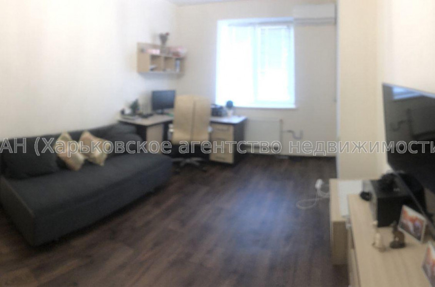 Продам квартиру, Роганская ул. , 2 кім., 65 м², евроремонт 