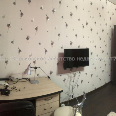 Продам квартиру, Роганская ул. , 2  ком., 65 м², евроремонт 