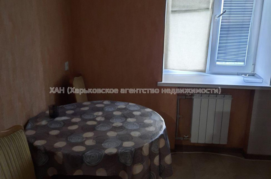 Продам квартиру, Юрия Паращука ул. , 3  ком., 60 м², косметический ремонт 