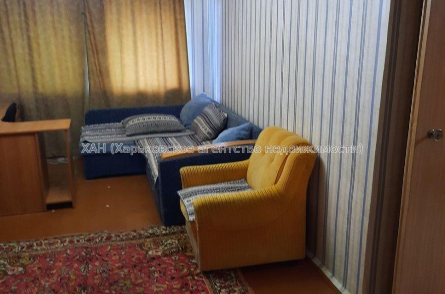 Продам квартиру, Юрия Паращука ул. , 3  ком., 60 м², косметический ремонт 