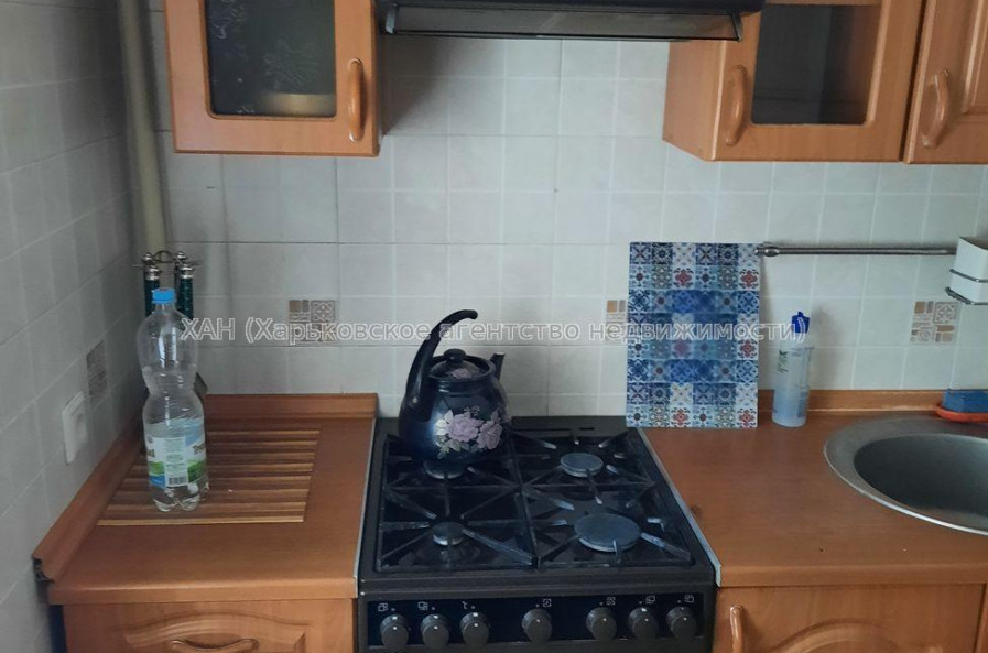 Продам квартиру, Юрия Паращука ул. , 3  ком., 60 м², косметический ремонт 