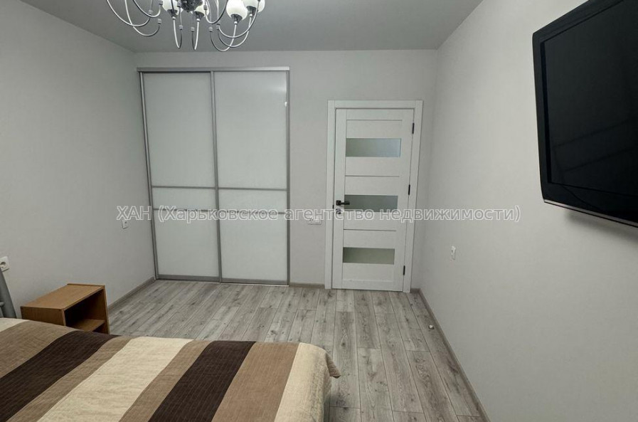 Продам квартиру, Ньютона ул. , 1 кім., 45 м², евроремонт 