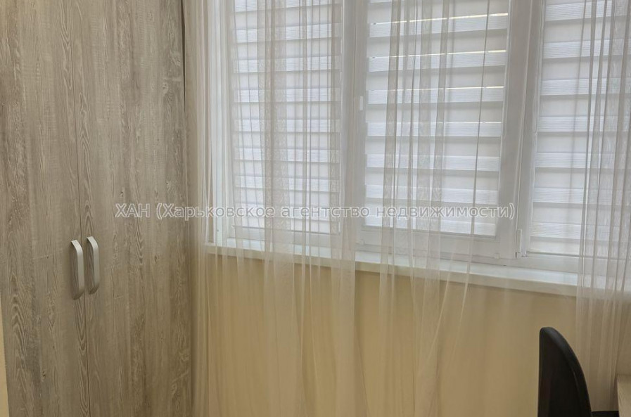 Продам квартиру, Ньютона ул. , 1 кім., 45 м², евроремонт 
