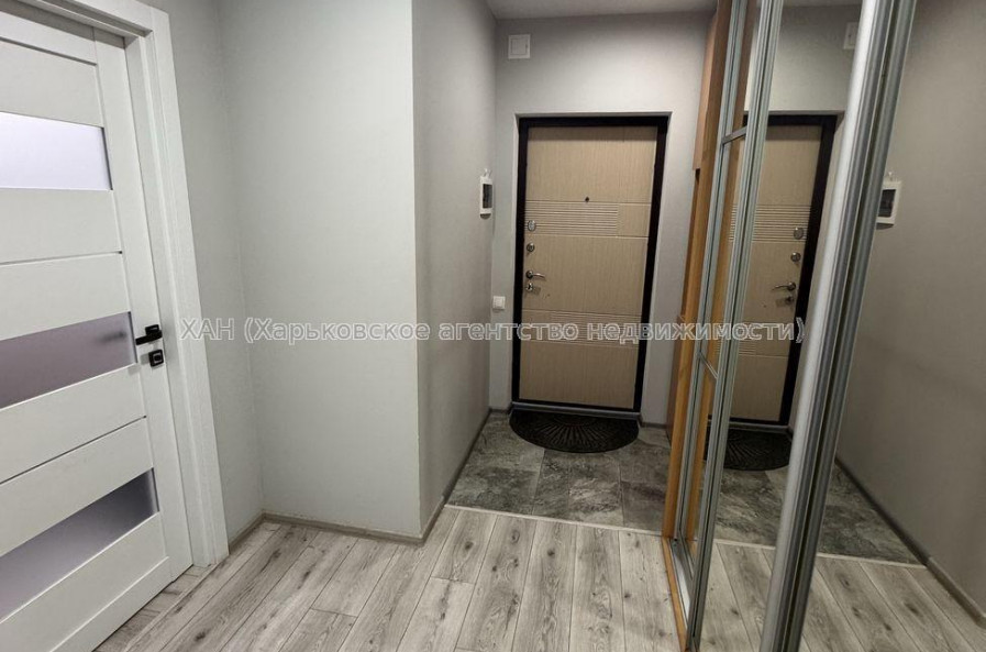 Продам квартиру, Ньютона ул. , 1 кім., 45 м², евроремонт 