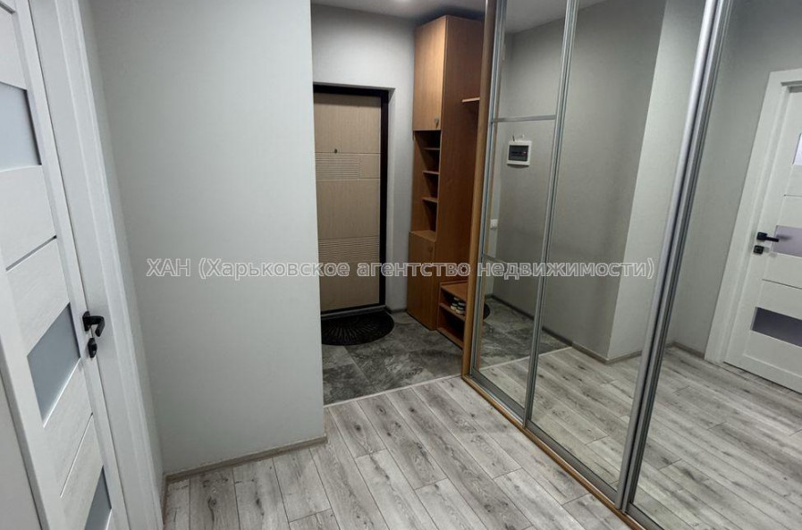Продам квартиру, Ньютона ул. , 1 кім., 45 м², евроремонт 