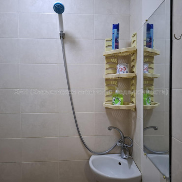 Сдам квартиру, Мира ул. , 1  ком., 18 м², капитальный ремонт 