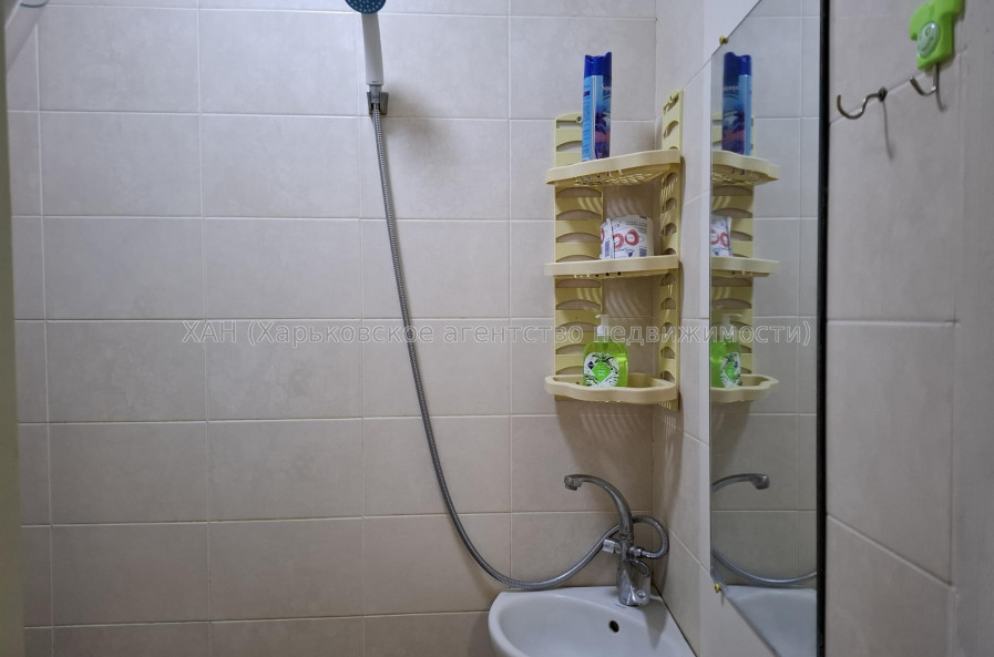 Сдам квартиру, Мира ул. , 1  ком., 18 м², капитальный ремонт 