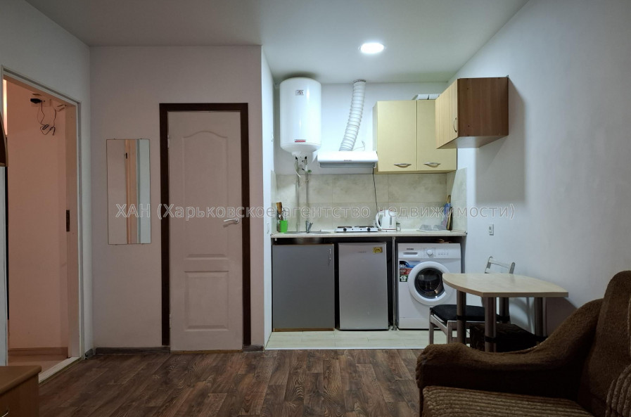 Сдам квартиру, Мира ул. , 1  ком., 18 м², капитальный ремонт 