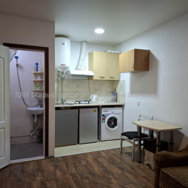 Сдам квартиру, Мира ул. , 1  ком., 18 м², капитальный ремонт 