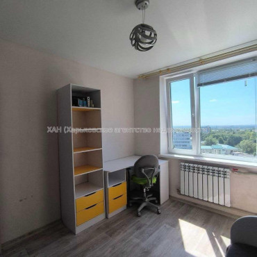 Продам квартиру, Бригады Хартия ул. , 2  ком., 45 м², капитальный ремонт 