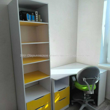 Продам квартиру, Бригады Хартия ул. , 2  ком., 45 м², капитальный ремонт 