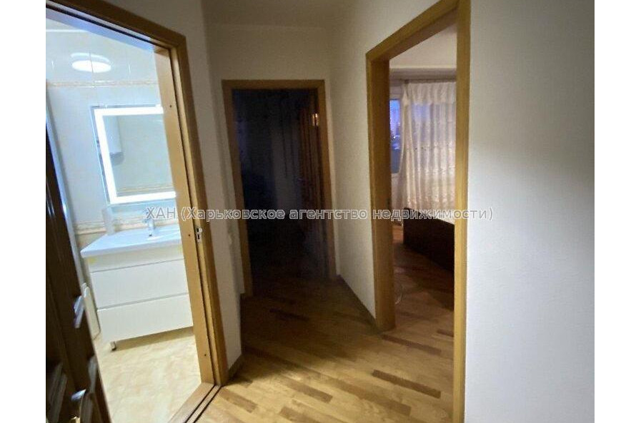 Продам квартиру, Алексеевская ул. , 4  ком., 85 м², капитальный ремонт 