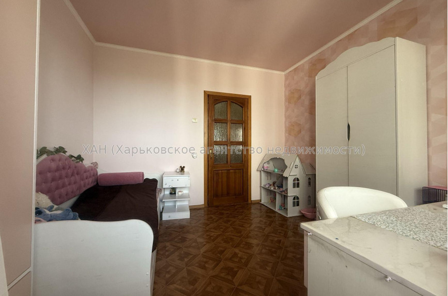 Продам квартиру, Зубарева Александра ул. , 4  ком., 83.70 м², евроремонт 