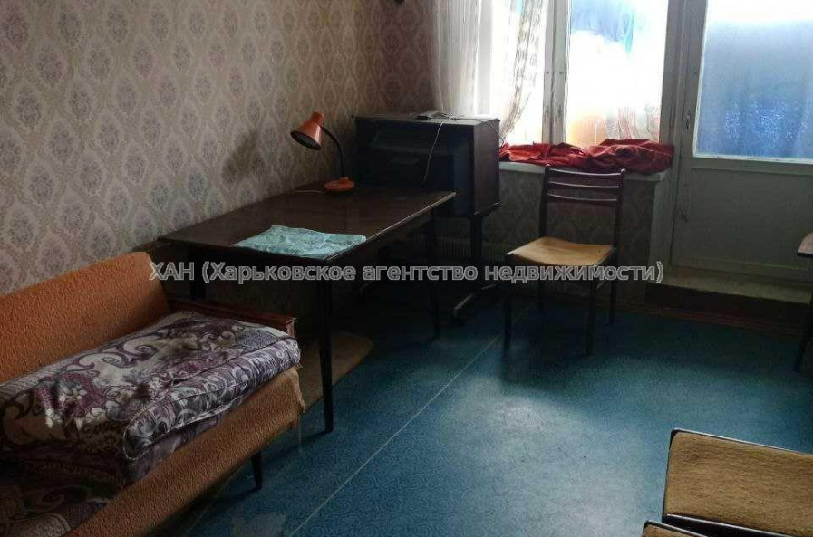 Продам квартиру, Защитников Неба ул. , 2  ком., 45.50 м², советский ремонт 