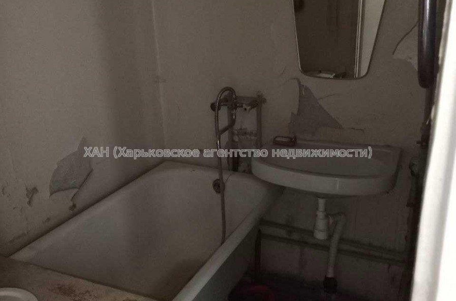 Продам квартиру, Защитников Неба ул. , 2  ком., 45.50 м², советский ремонт 
