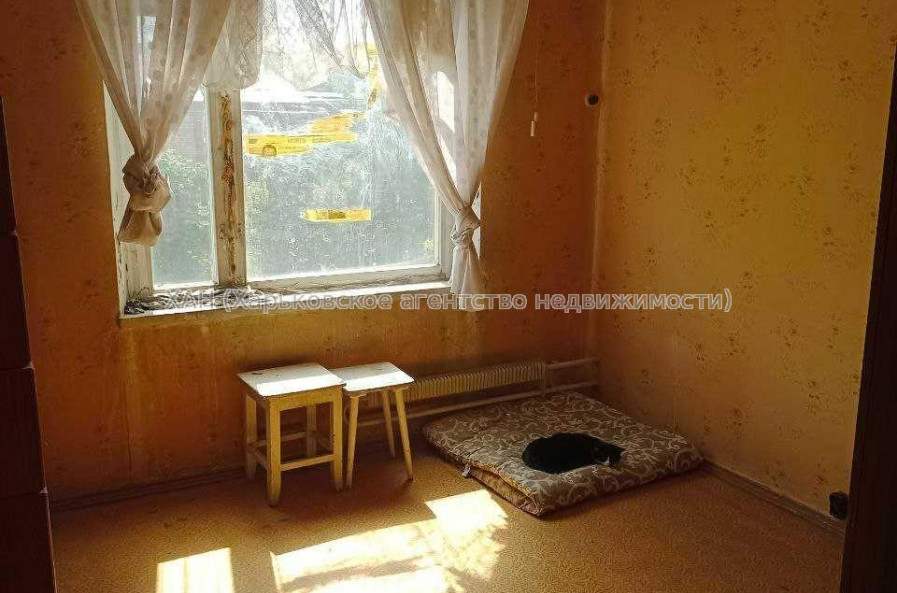 Продам квартиру, Защитников Неба ул. , 2  ком., 45.50 м², советский ремонт 