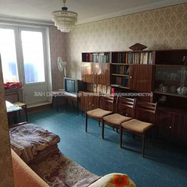 Продам квартиру, Защитников Неба ул. , 2  ком., 45.50 м², советский ремонт