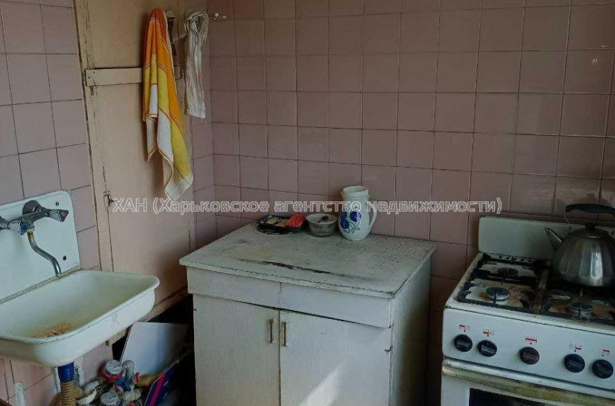 Продам квартиру, Защитников Неба ул. , 2  ком., 45.50 м², советский ремонт 