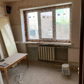 Продам квартиру, Руставели ул. , 2  ком., 55.60 м², без ремонта