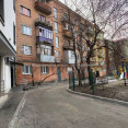 Продам квартиру, Руставели ул. , 2  ком., 55.60 м², без ремонта 