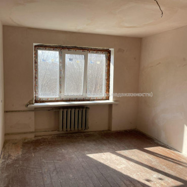 Продам квартиру, Руставели ул. , 2  ком., 55.60 м², без ремонта 