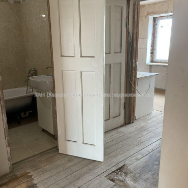 Продам квартиру, Руставели ул. , 2 кім., 55.60 м², без ремонта 