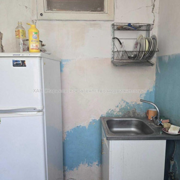 Продам квартиру, Роганская ул. , 2 кім., 44.80 м², без ремонта 