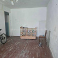 Продам квартиру, Роганская ул. , 2 кім., 44.80 м², без ремонта 