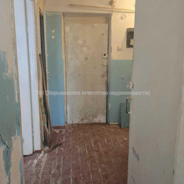 Продам квартиру, Роганская ул. , 2 кім., 44.80 м², без ремонта 