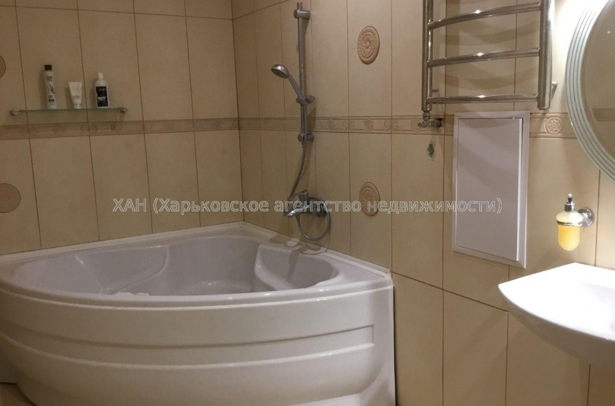 Продам квартиру, Кричевского ул. , 2 кім., 78 м², евроремонт 