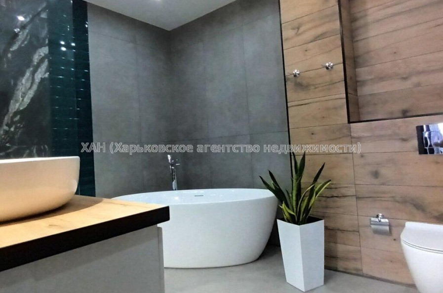 Продам квартиру, Культуры ул. , 2  ком., 110 м², авторский дизайн 