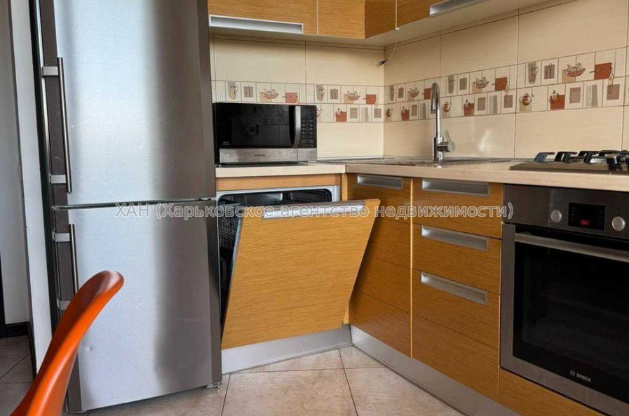 Продам квартиру, Салтовское шоссе , 3 кім., 85 м², авторский дизайн 