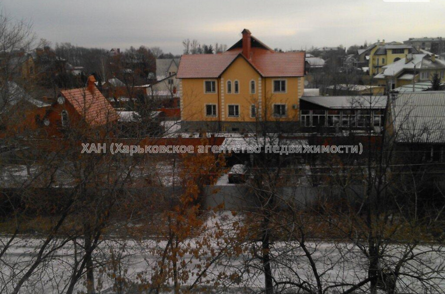 Продам квартиру, Переяславская ул. , 2  ком., 54 м², косметический ремонт 