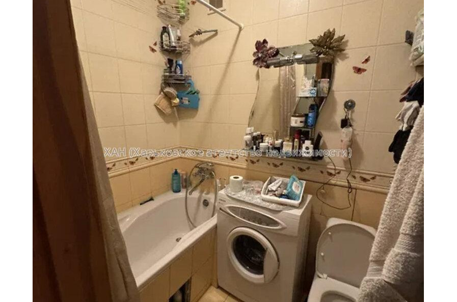 Продам квартиру, Любови Малой  просп. , 1 кім., 32 м², евроремонт 