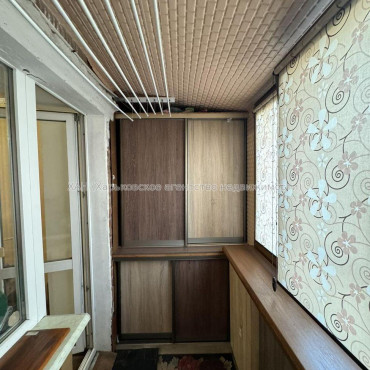 Продам квартиру, Любови Малой  просп. , 1  ком., 32 м², евроремонт 