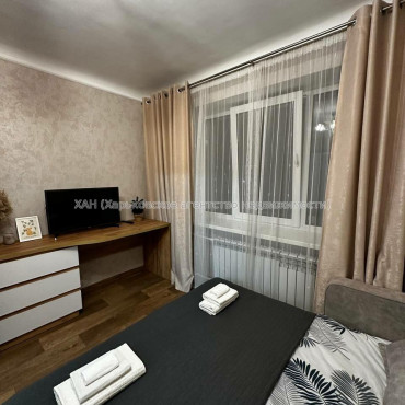 Продам квартиру, Свистуна ул. , 1 кім., 20 м², евроремонт 