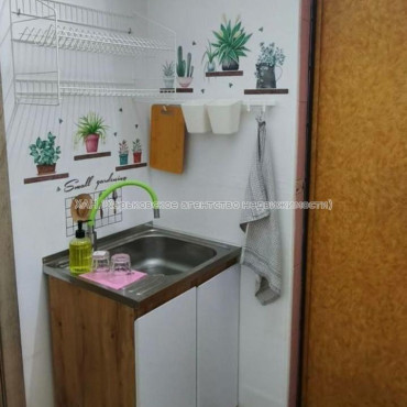 Продам квартиру, Свистуна ул. , 1 кім., 20 м², евроремонт 