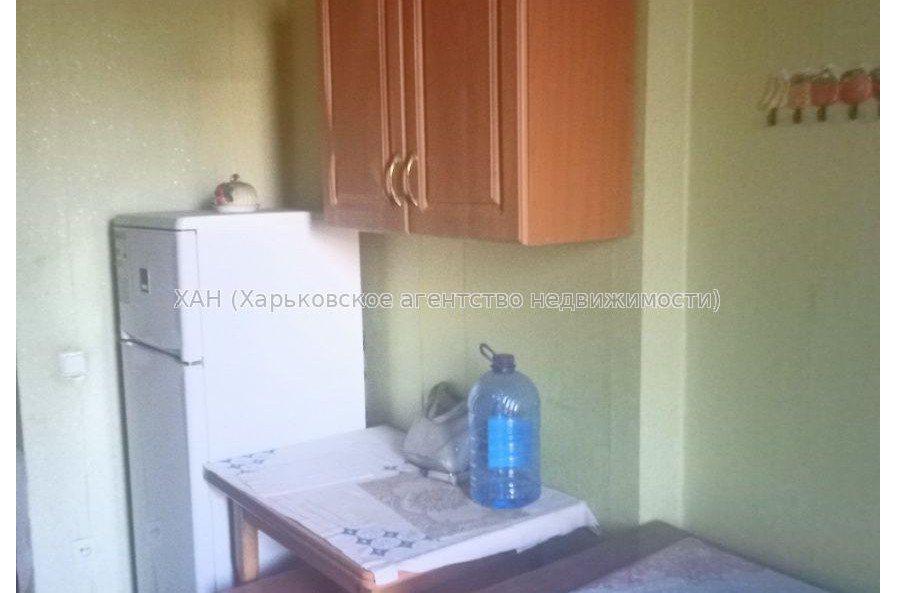 Продам квартиру, Полтавский Шлях ул. , 1  ком., 14 м², косметический ремонт 
