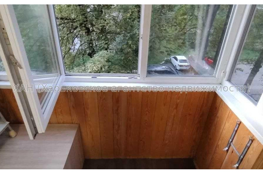 Продам квартиру, Науки просп. , 3 кім., 75.90 м², авторский дизайн 